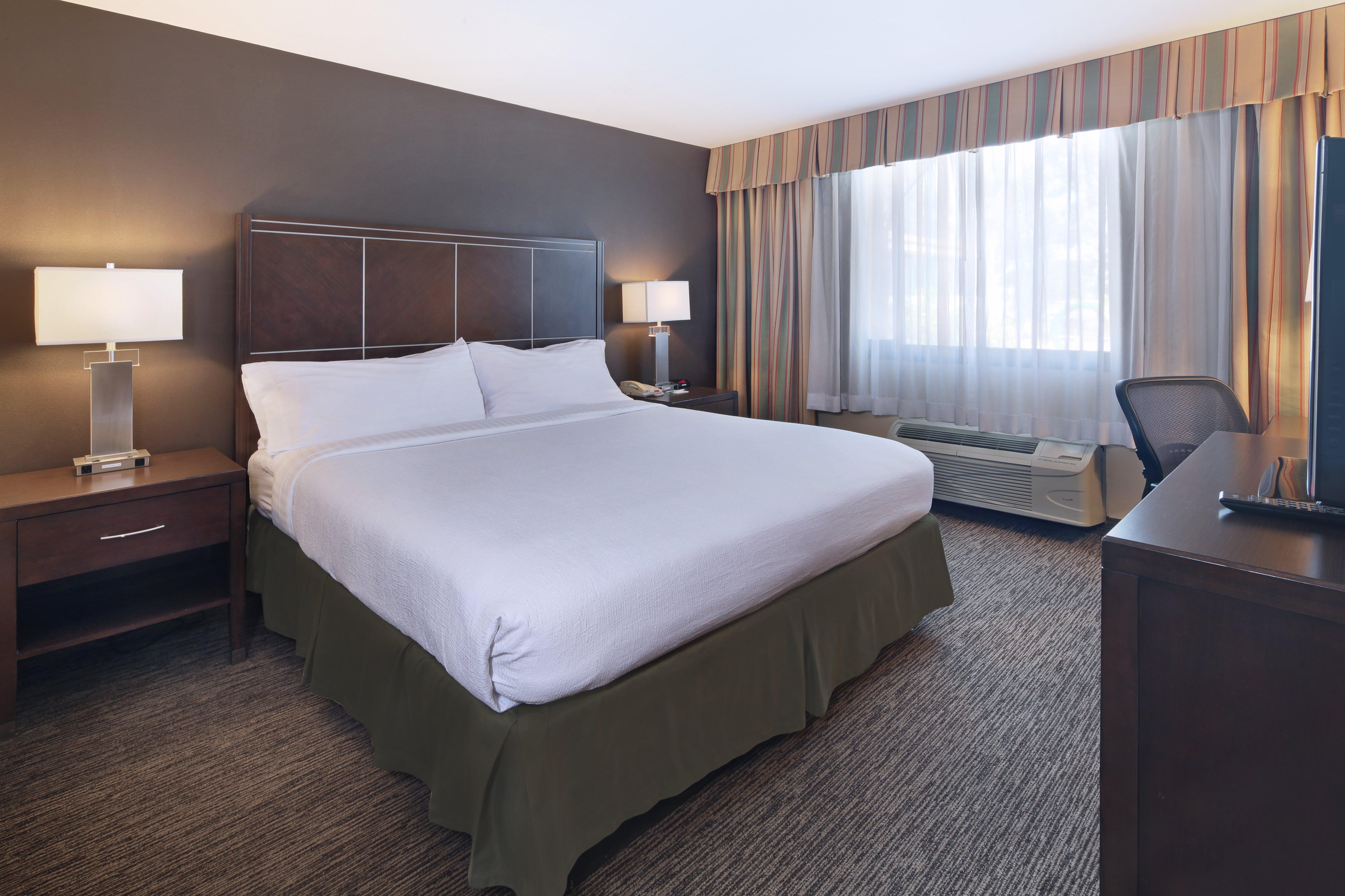 Holiday Inn Hotel & Suites Anaheim By Ihg Bagian luar foto